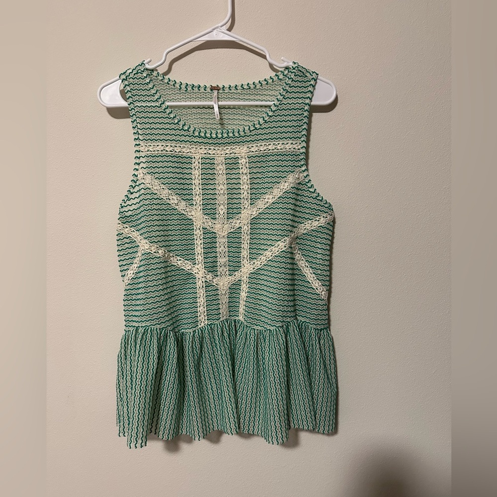 Free people crochet lace peplum tank top Kelly green and cream size medium - Picture 2 of 7